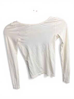 Classic Long-Sleeve Scoop Neck Top - Cream
